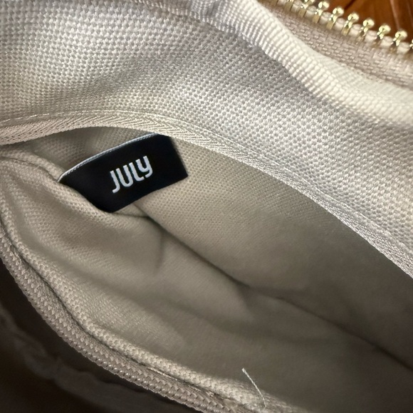 July Crescent Cream Shoulder Bag - Picture 5 of 7